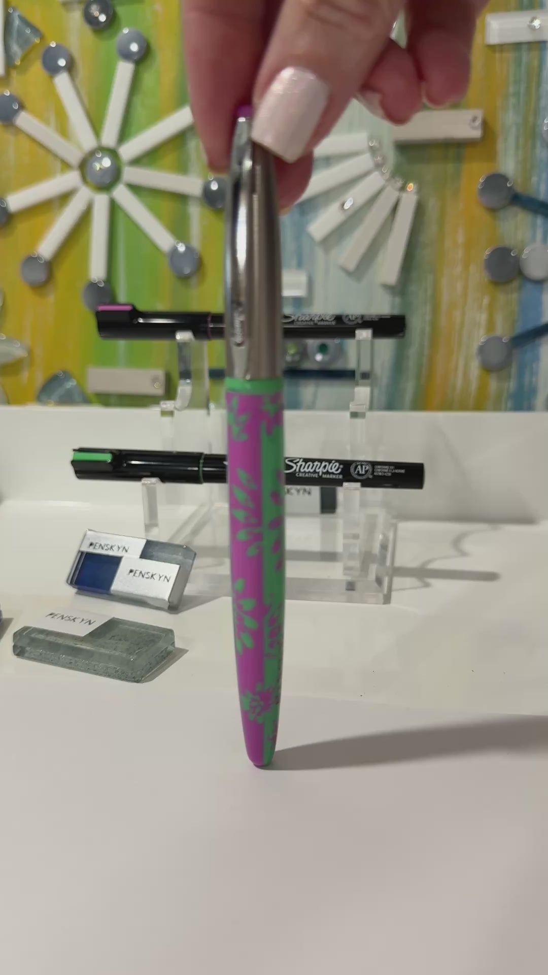 PENSKYN™ Artistry on Pens: The Electric Kiwi